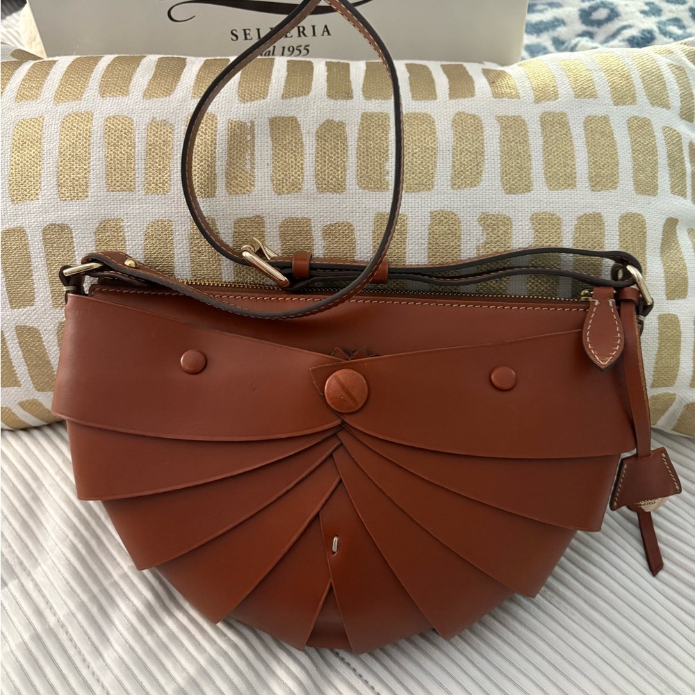Boldrini opera zip top crossbody.